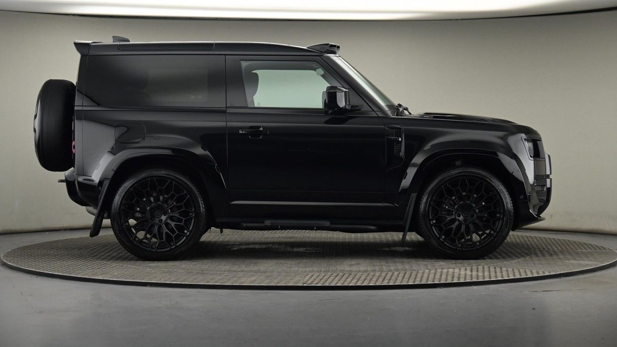 Land Rover Defender 90 Image 27