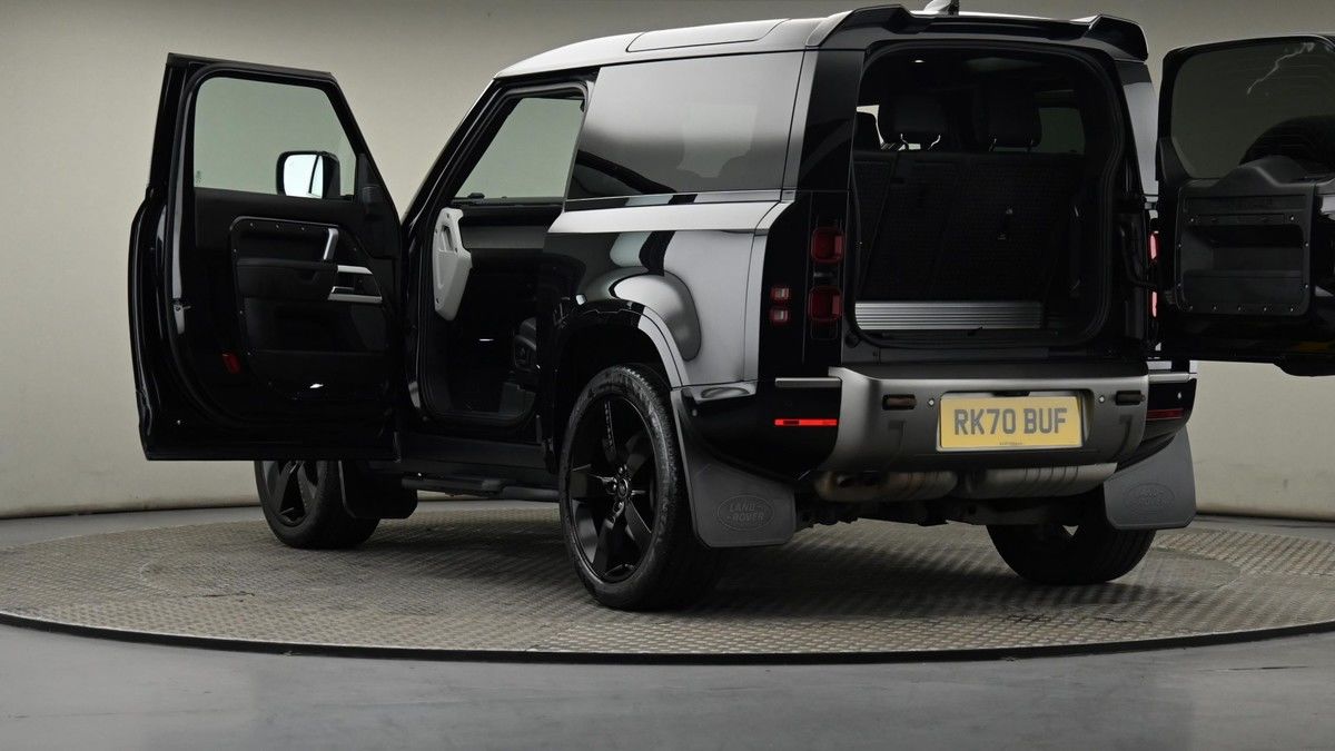 Land Rover Defender 90 Image 29