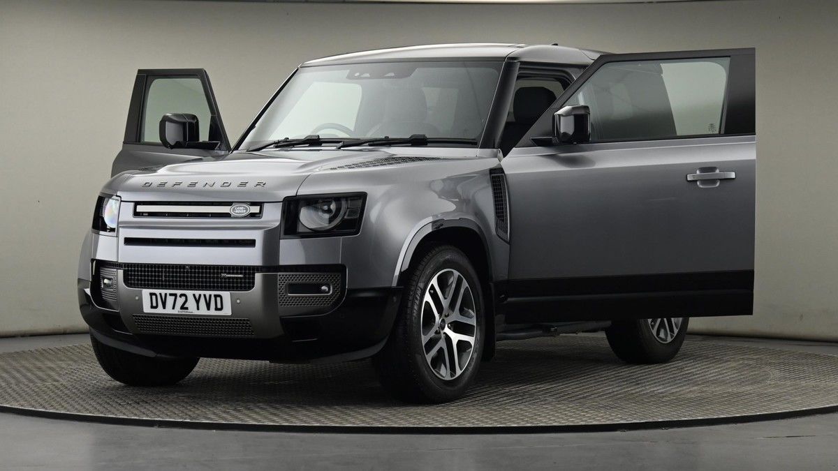 Land Rover Defender 90 Image 28
