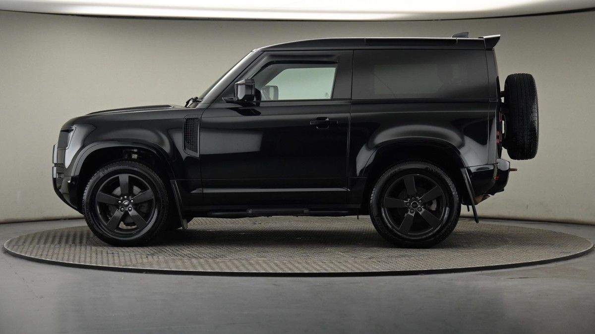 Land Rover Defender 90 Image 23