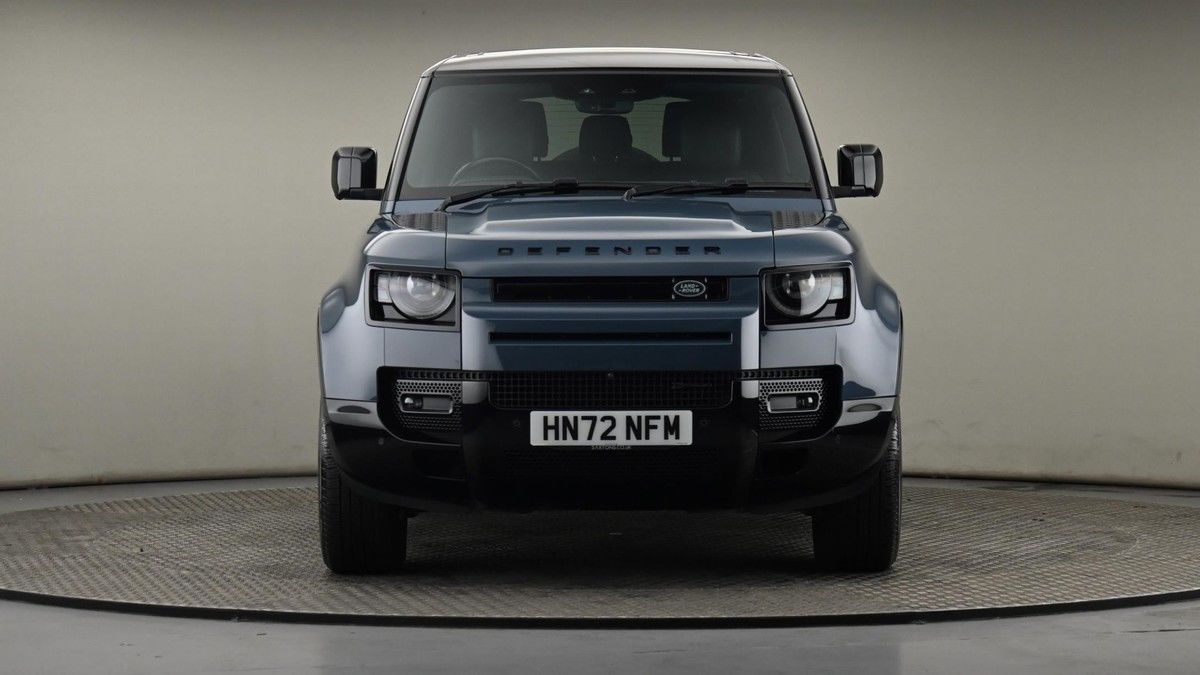 Land Rover Defender 90 Image 21