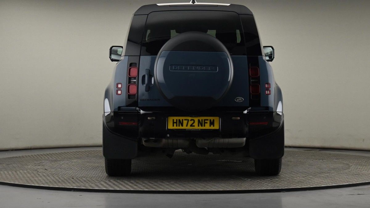 Land Rover Defender 90 Image 25