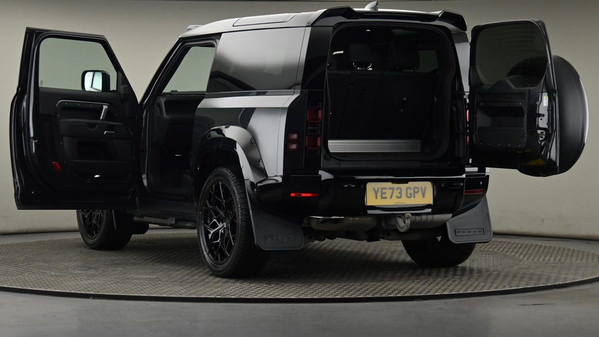 Land Rover Defender 90 Image 29