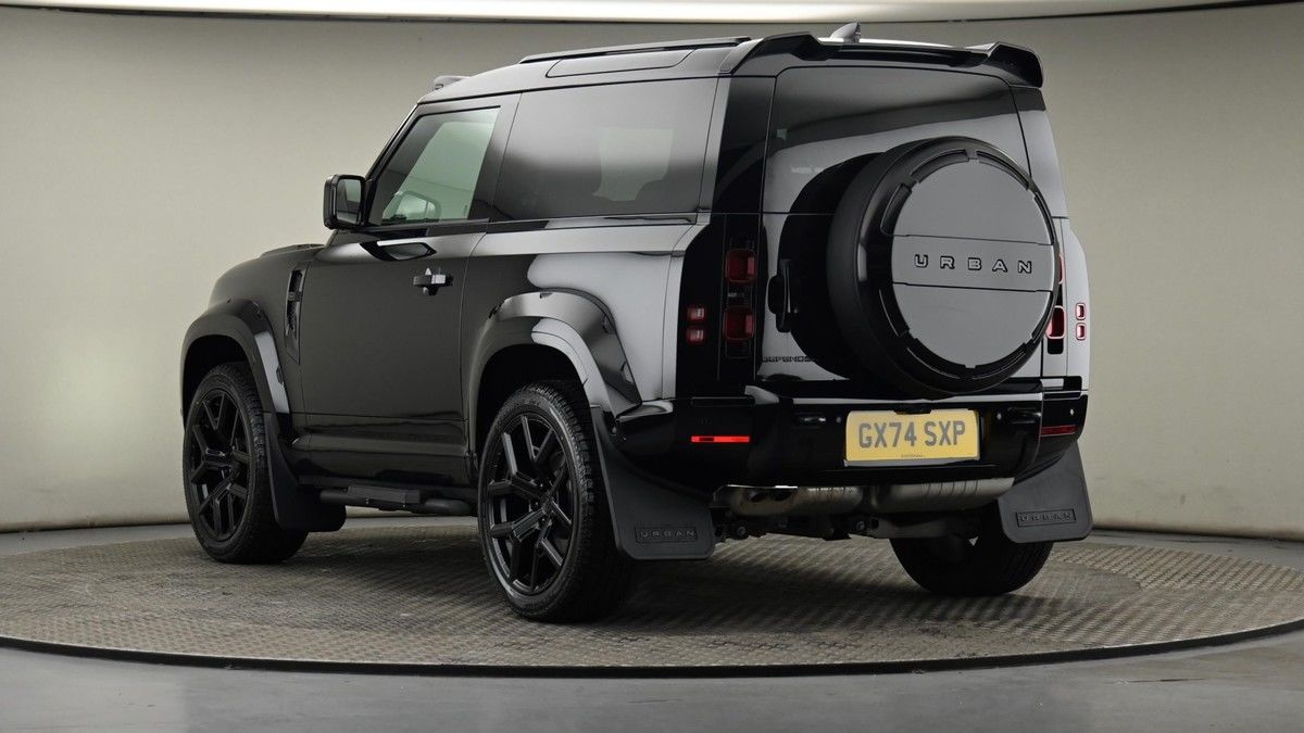 Land Rover Defender 90 Image 24
