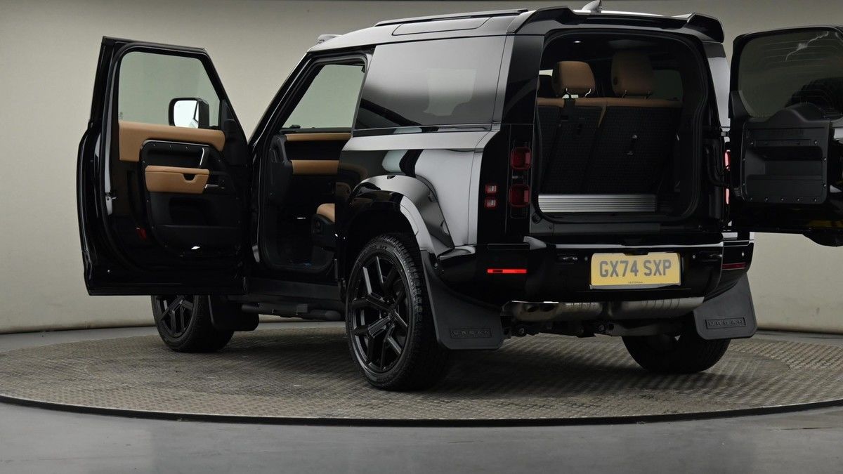 Land Rover Defender 90 Image 29