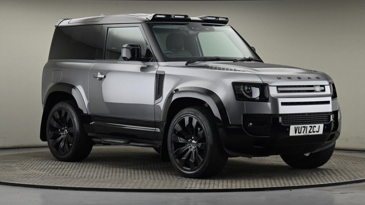 Land Rover Defender 90 Urban Image 20