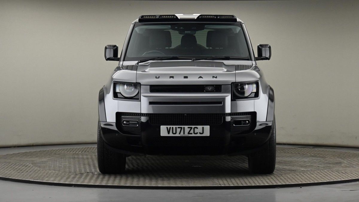 Land Rover Defender 90 Urban Image 21