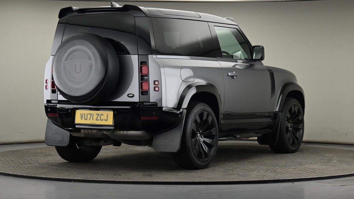 Land Rover Defender 90 Urban Image 26
