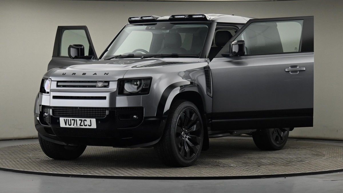 Land Rover Defender 90 Urban Image 28