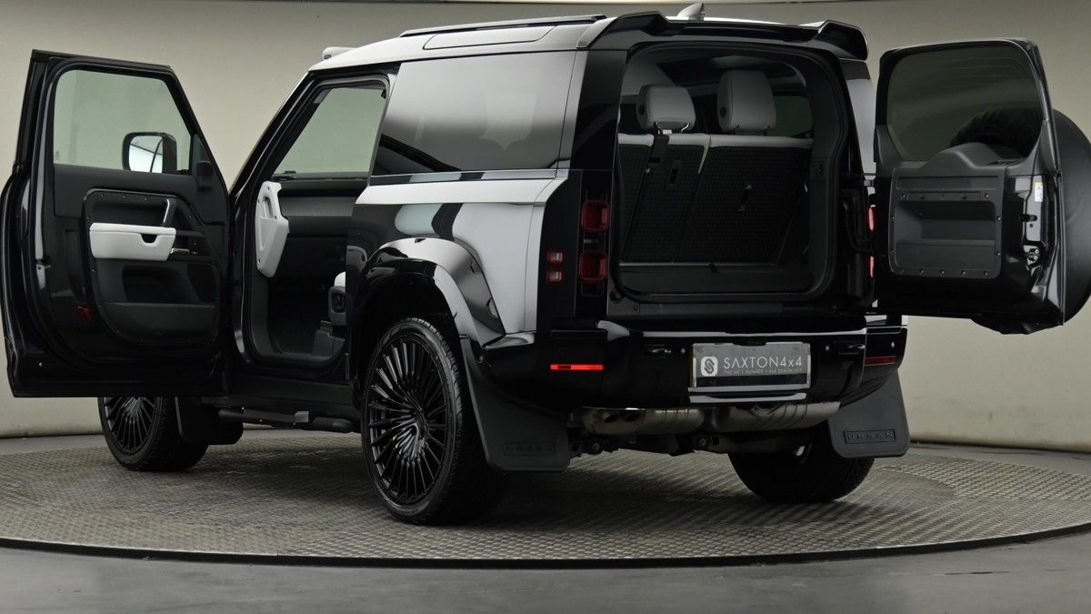 Land Rover Defender 90 Image 58
