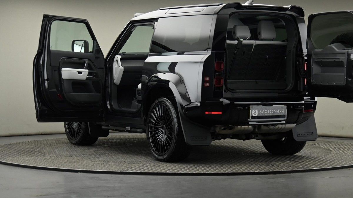 Land Rover Defender 90 Image 57
