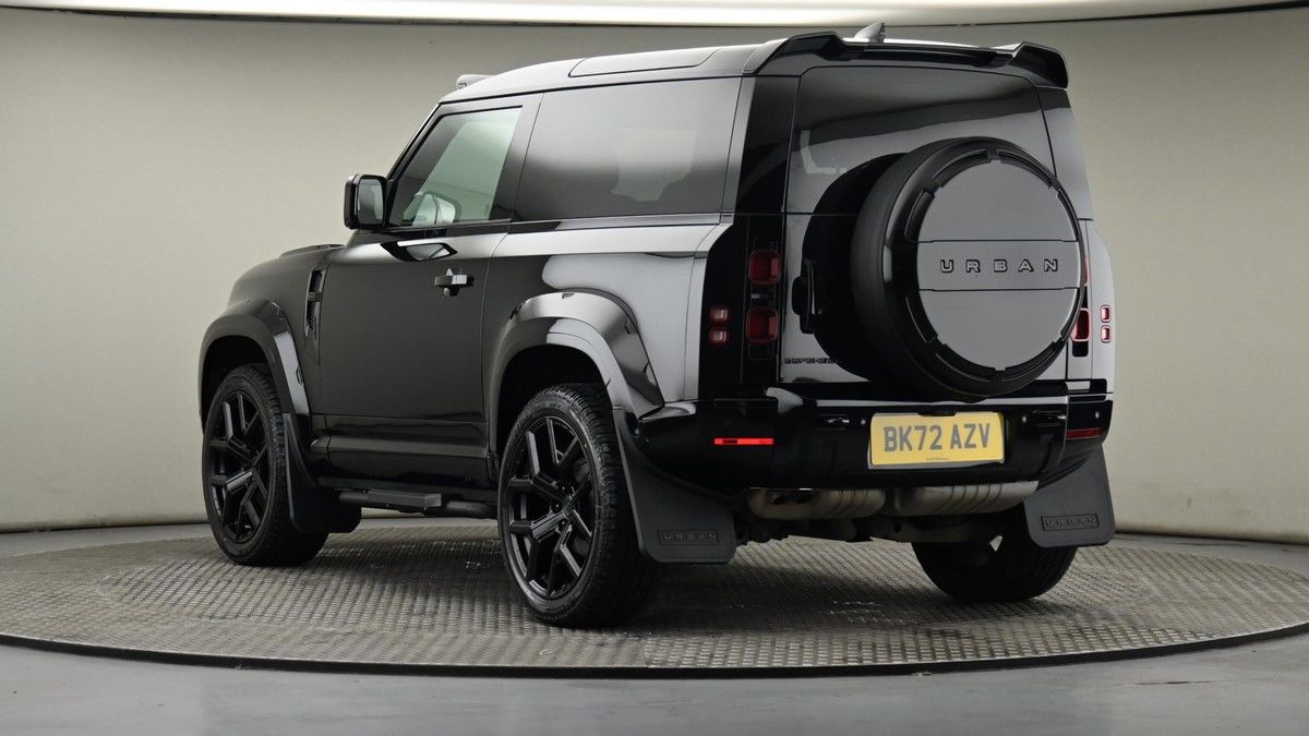 Land Rover Defender 90 Image 24