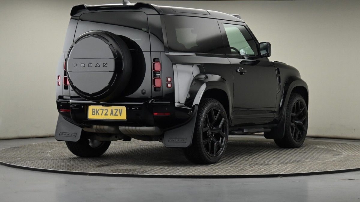 Land Rover Defender 90 Image 26