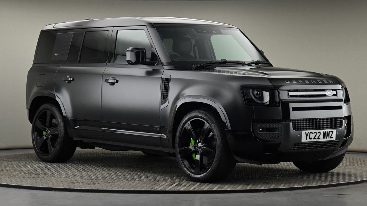 Land Rover Defender 110 Image 20
