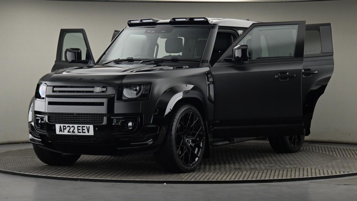Land Rover Defender 110 Urban Image 28