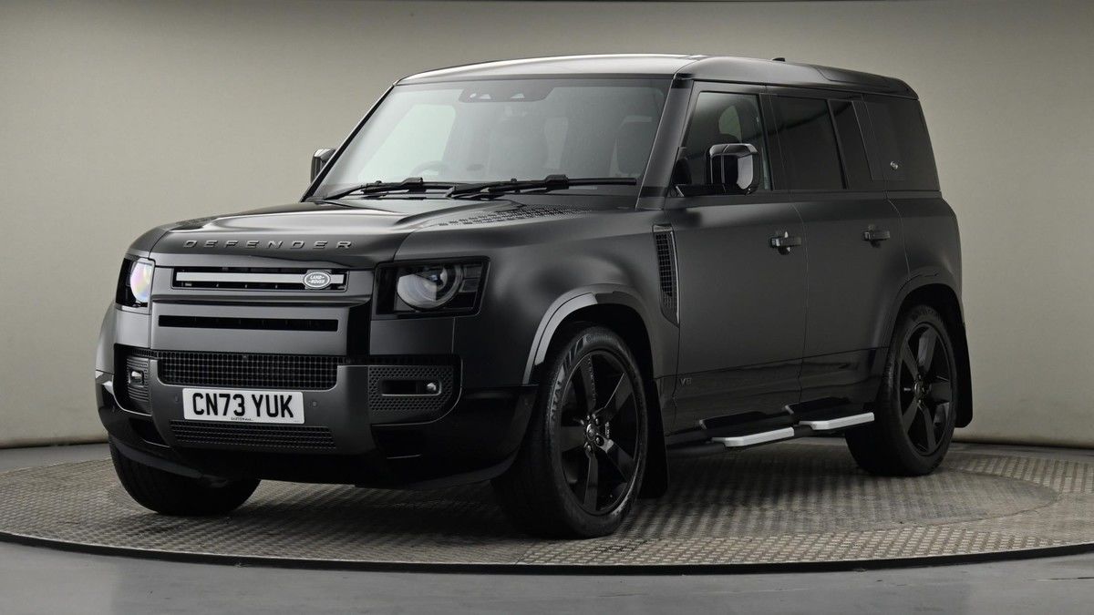 Land Rover Defender 110 Image 22