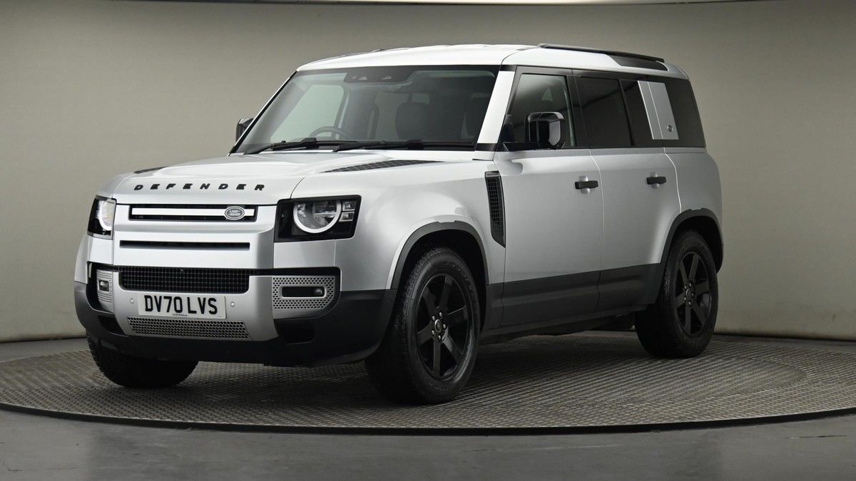 Land Rover Defender 110 Image 22