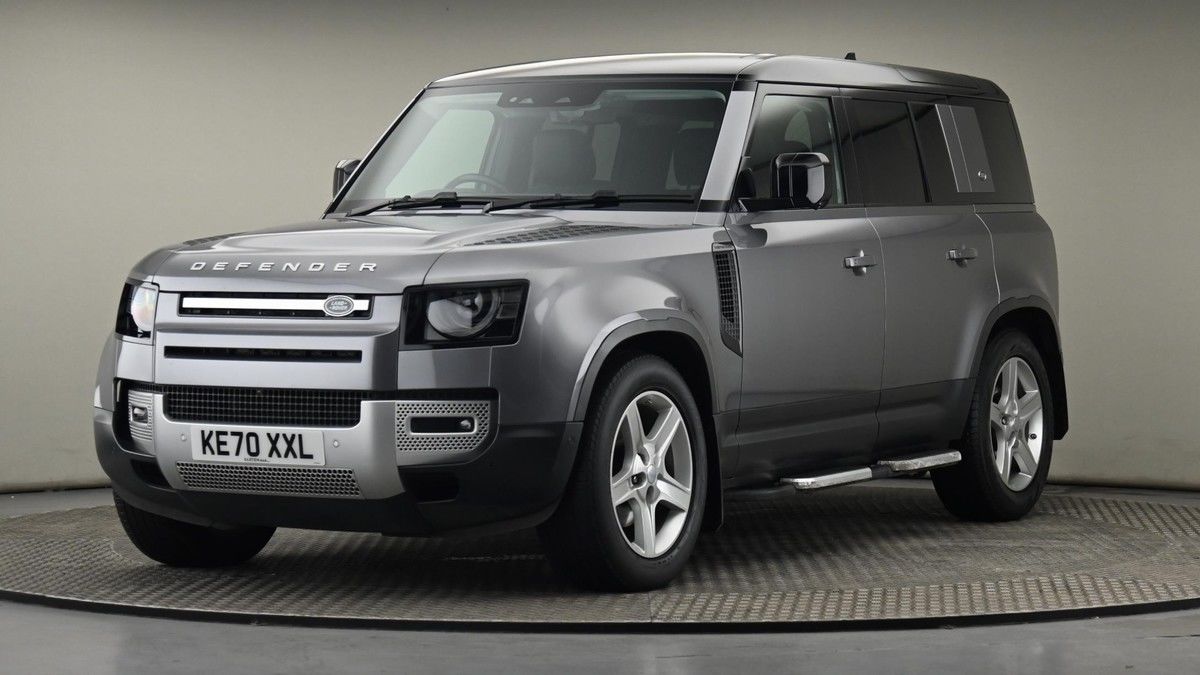 Land Rover Defender 110 Image 22