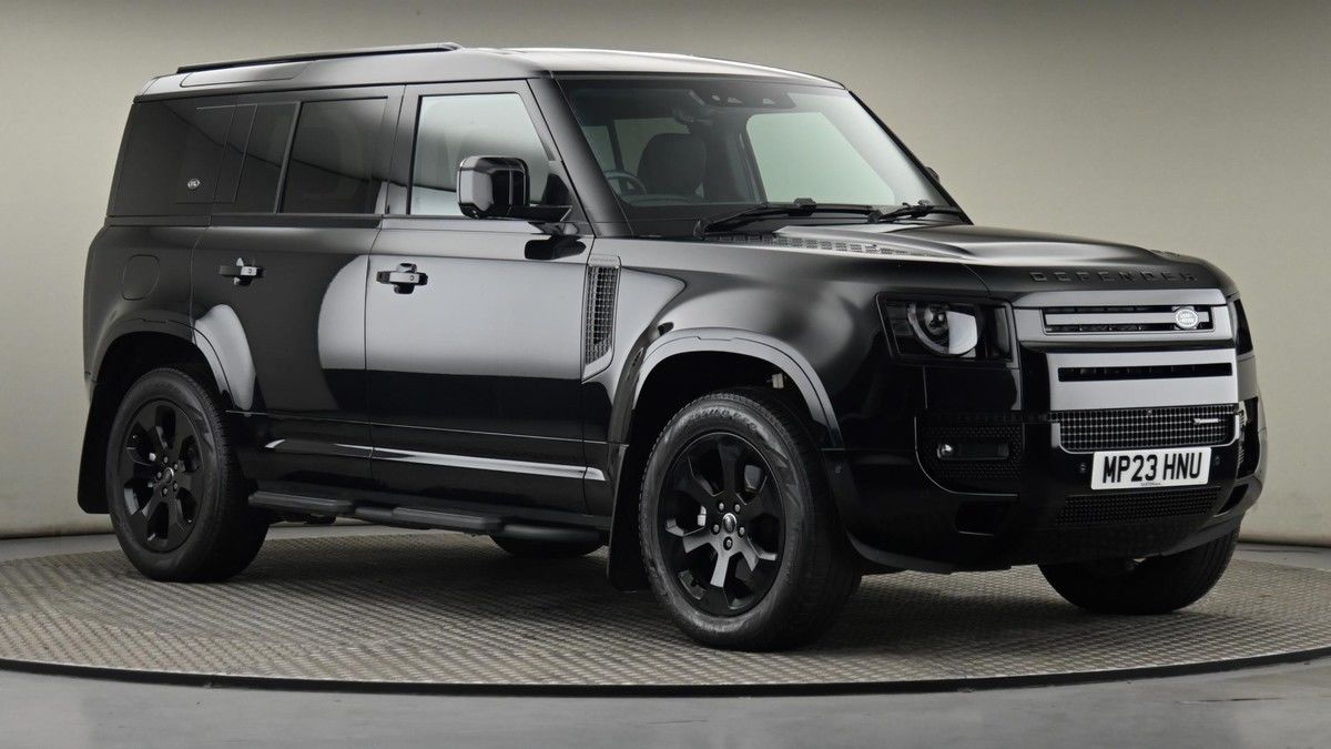 Land Rover Defender 110 Image 20