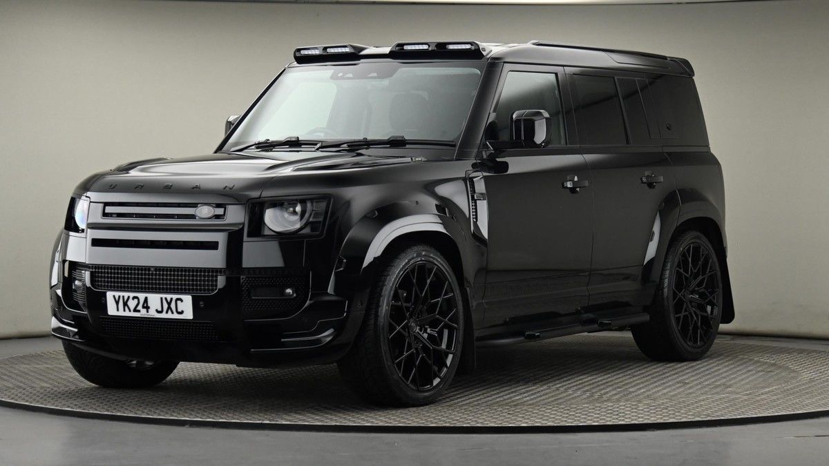 Land Rover Defender 110 Image 22