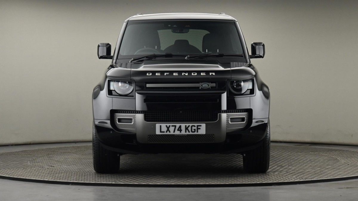 Land Rover Defender 110 Urban Image 21