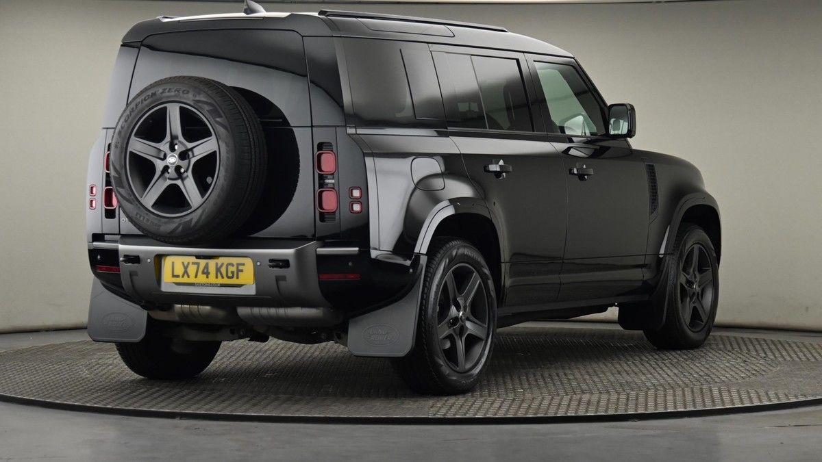 Land Rover Defender 110 Urban Image 26