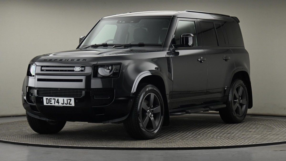 Land Rover Defender 110 Image 22