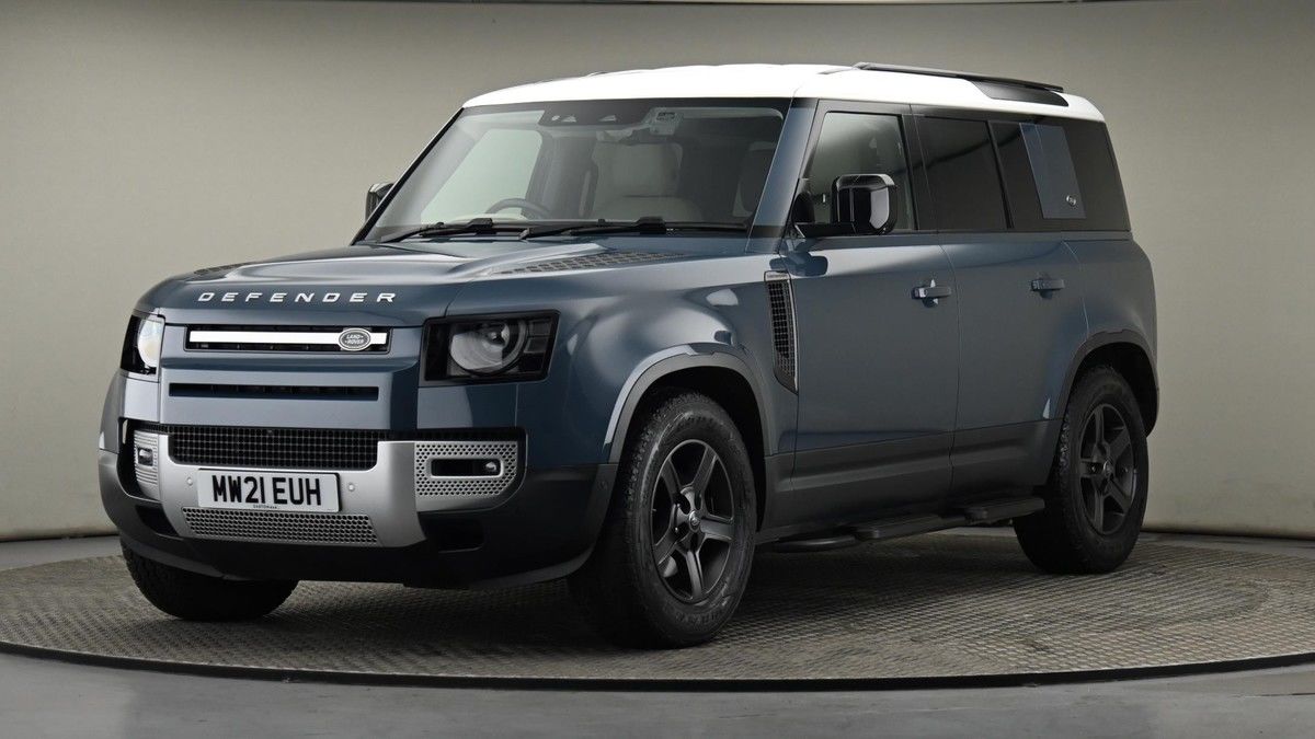 Land Rover Defender 110 Image 22