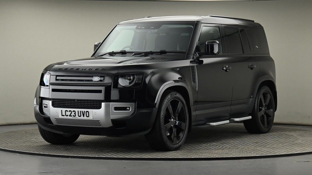Land Rover Defender 110 Image 44