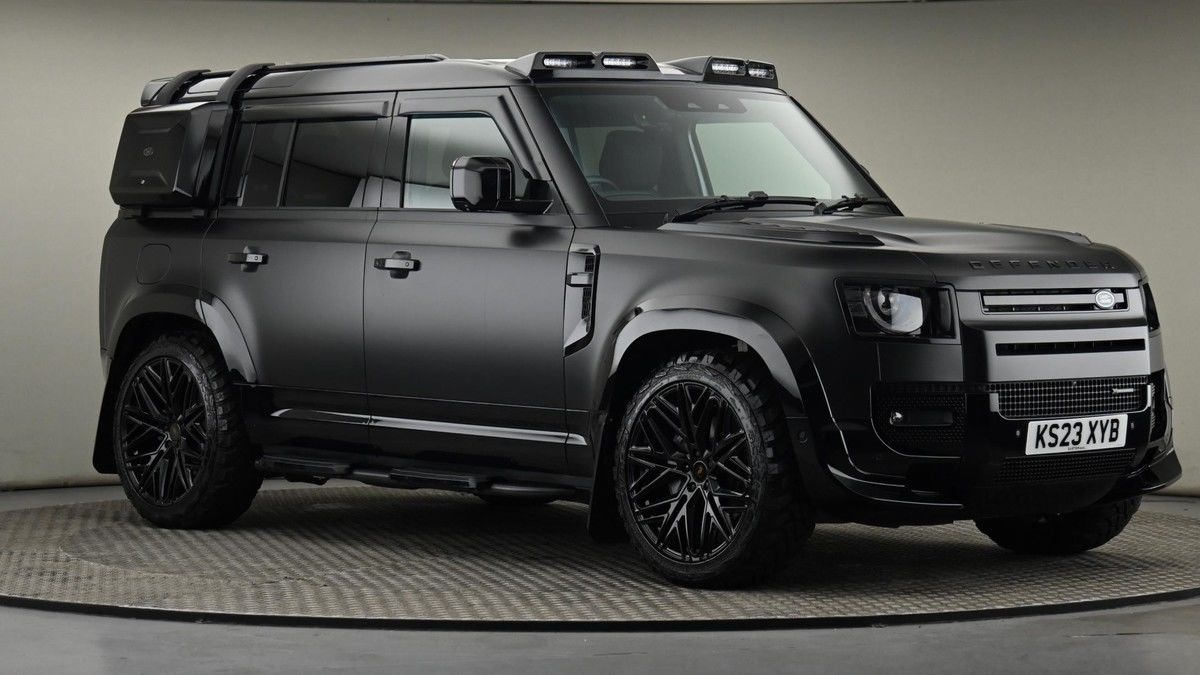 Land Rover Defender 110 Image 20
