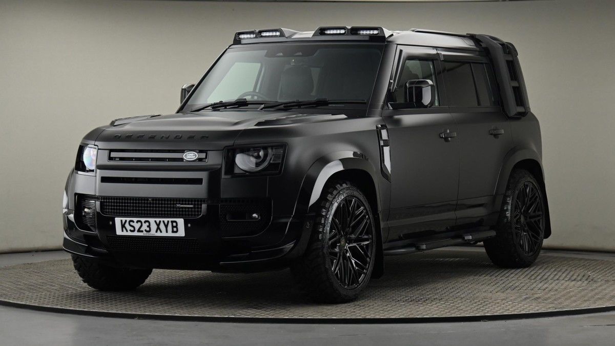 Land Rover Defender 110 Image 22