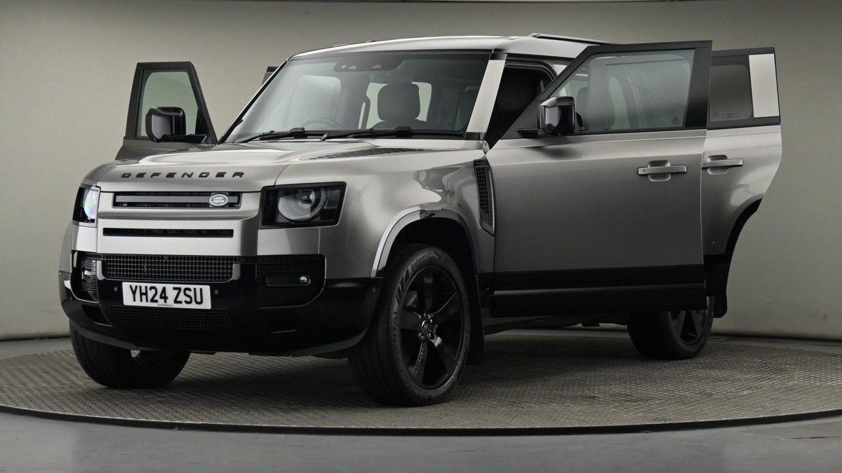 Land Rover Defender 110 Urban Image 55