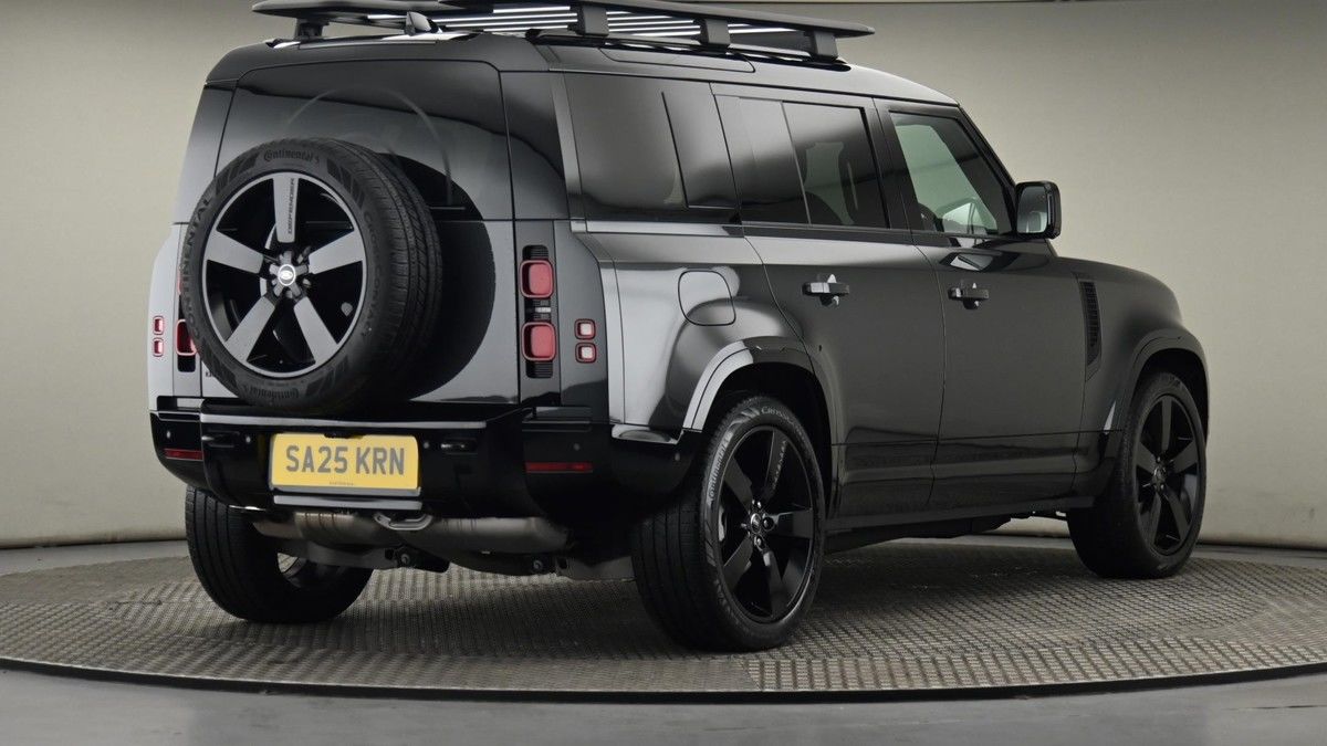 Land Rover Defender 110 Urban Image 51