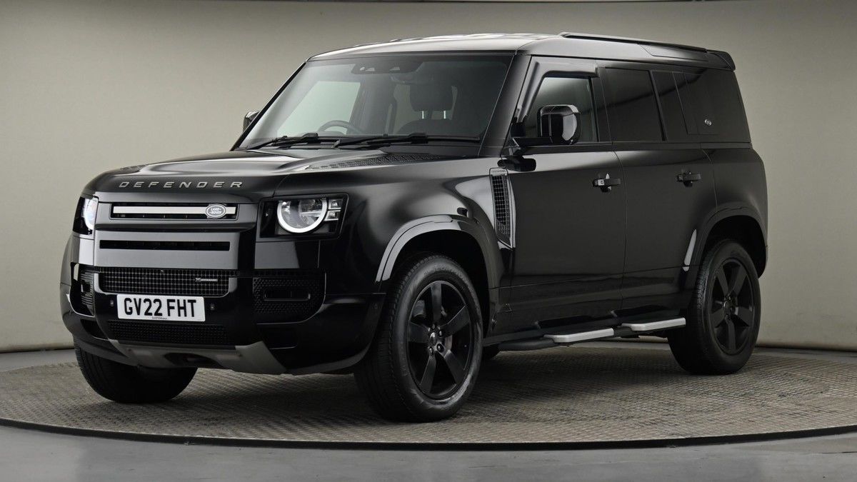 Land Rover Defender 110 Image 22