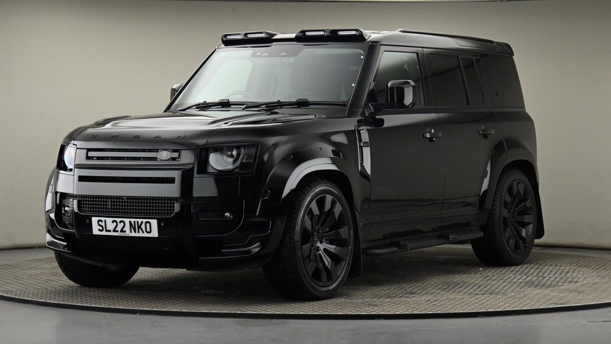Land Rover Defender 110 Image 22