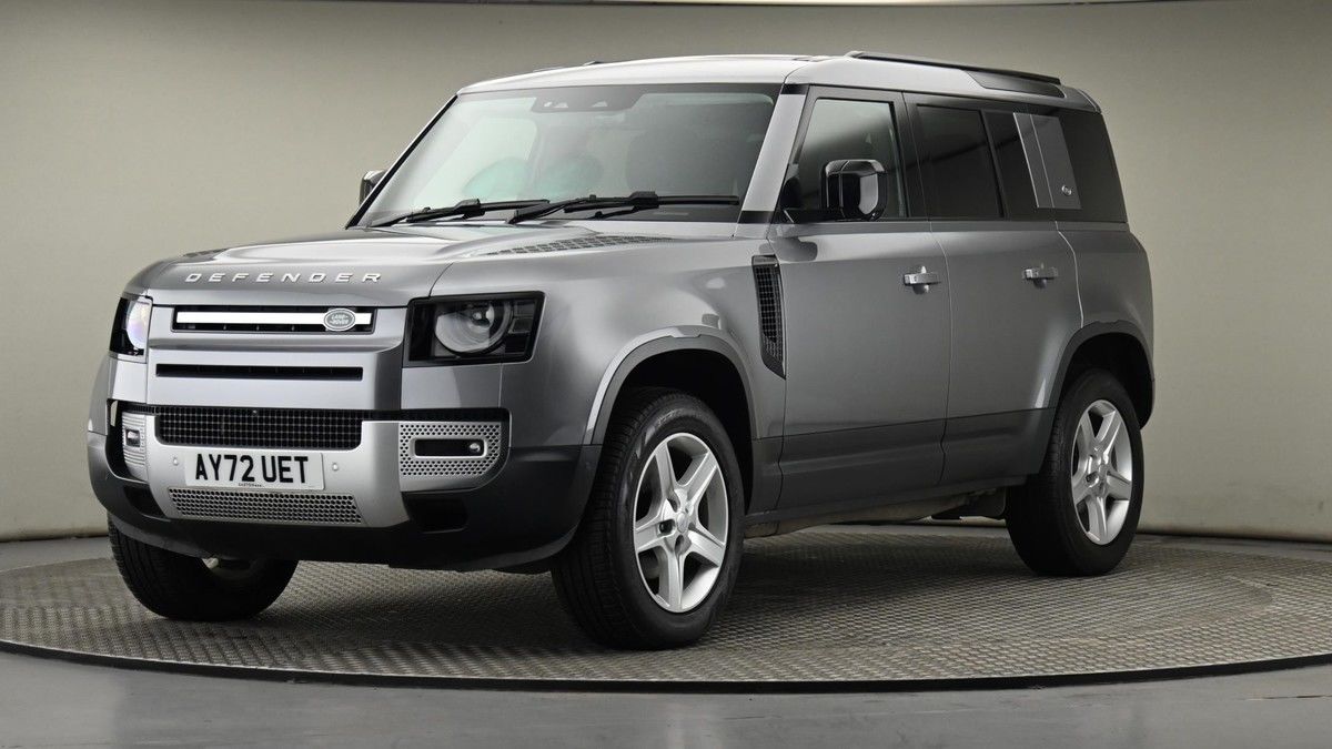 Land Rover Defender 110 Image 22