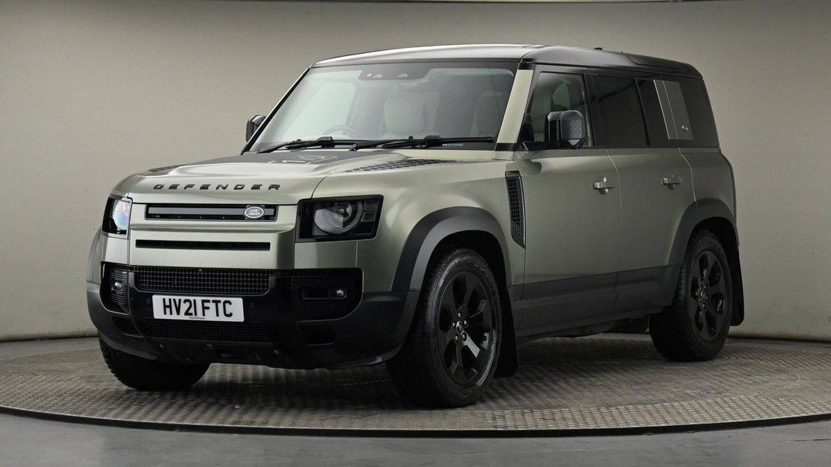 Land Rover Defender 110 Image 22