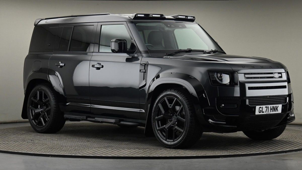 Land Rover Defender 110 Image 20