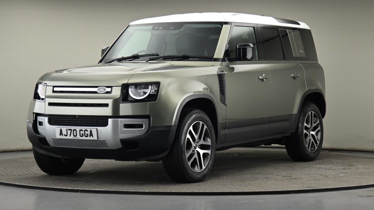 Land Rover Defender 110 Image 21