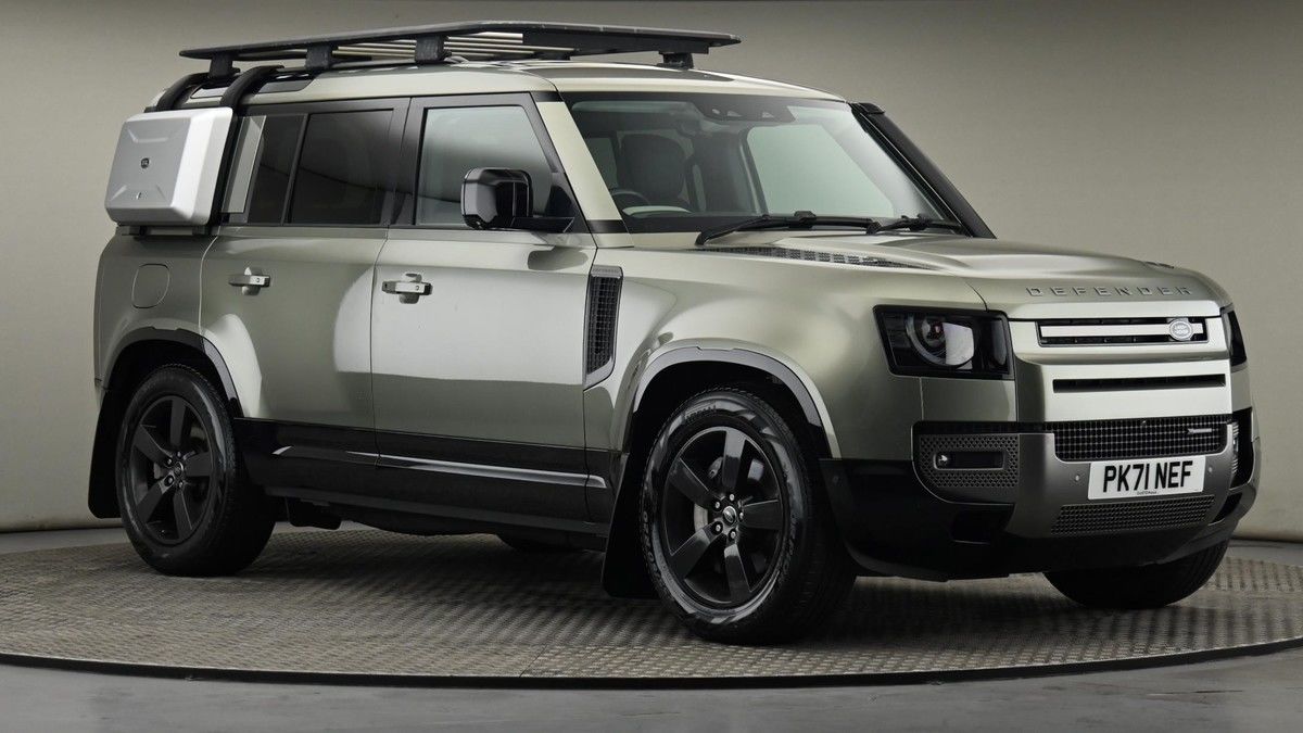 Land Rover Defender 110 Image 20