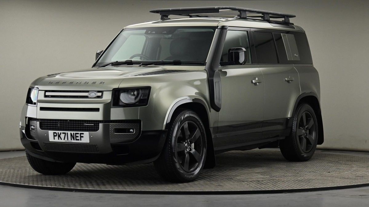 Land Rover Defender 110 Image 22