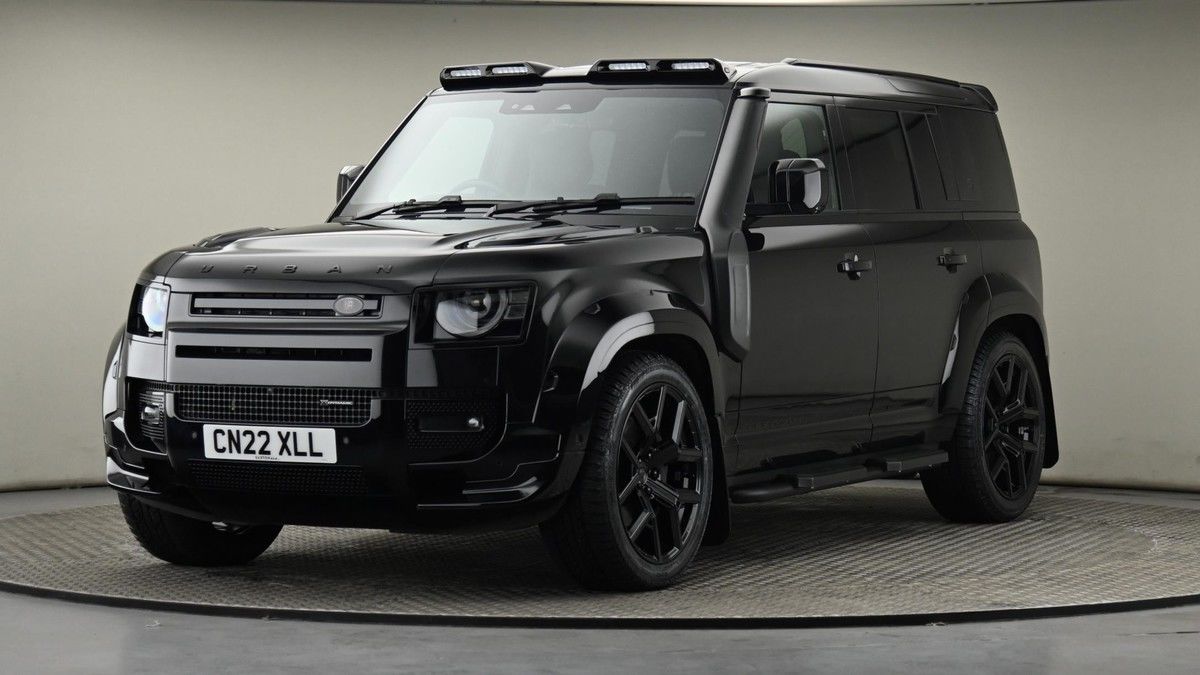 Land Rover Defender 110 Image 22