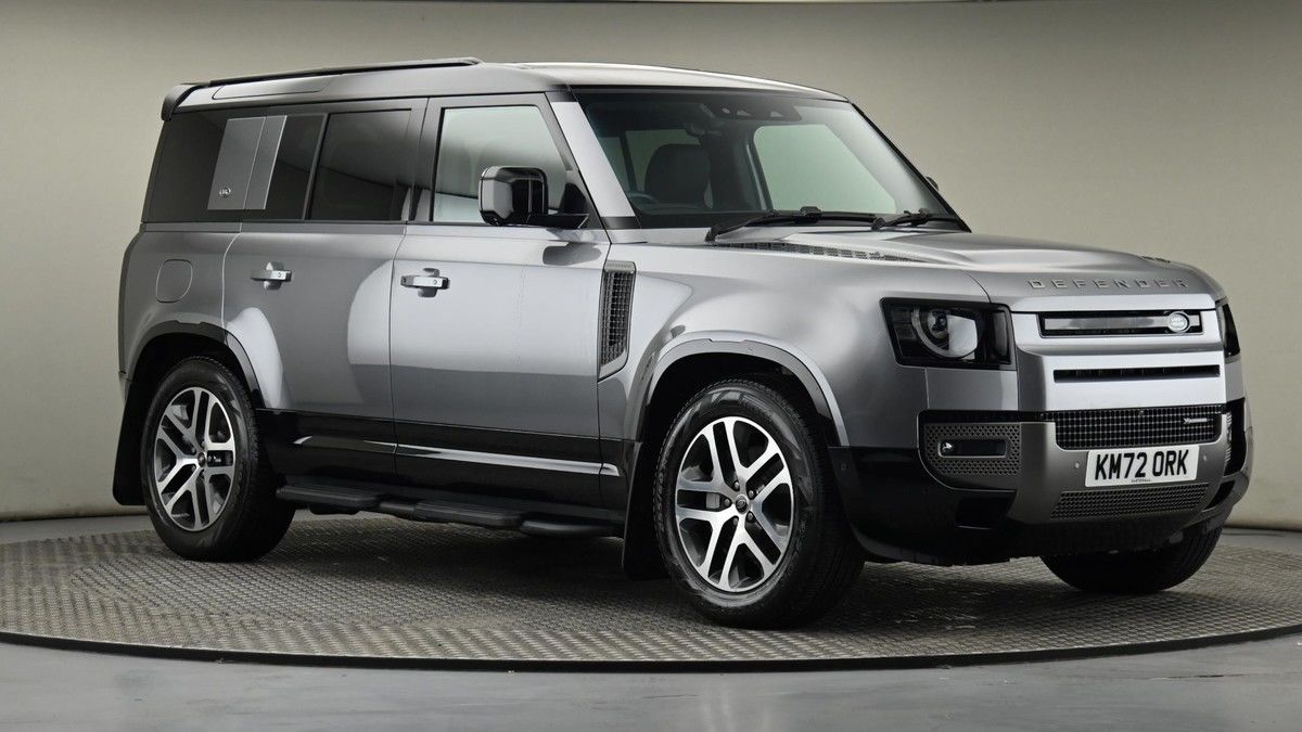 Land Rover Defender 110 Image 40
