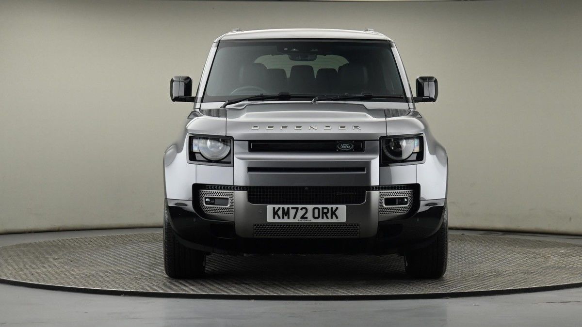 Land Rover Defender 110 Image 42