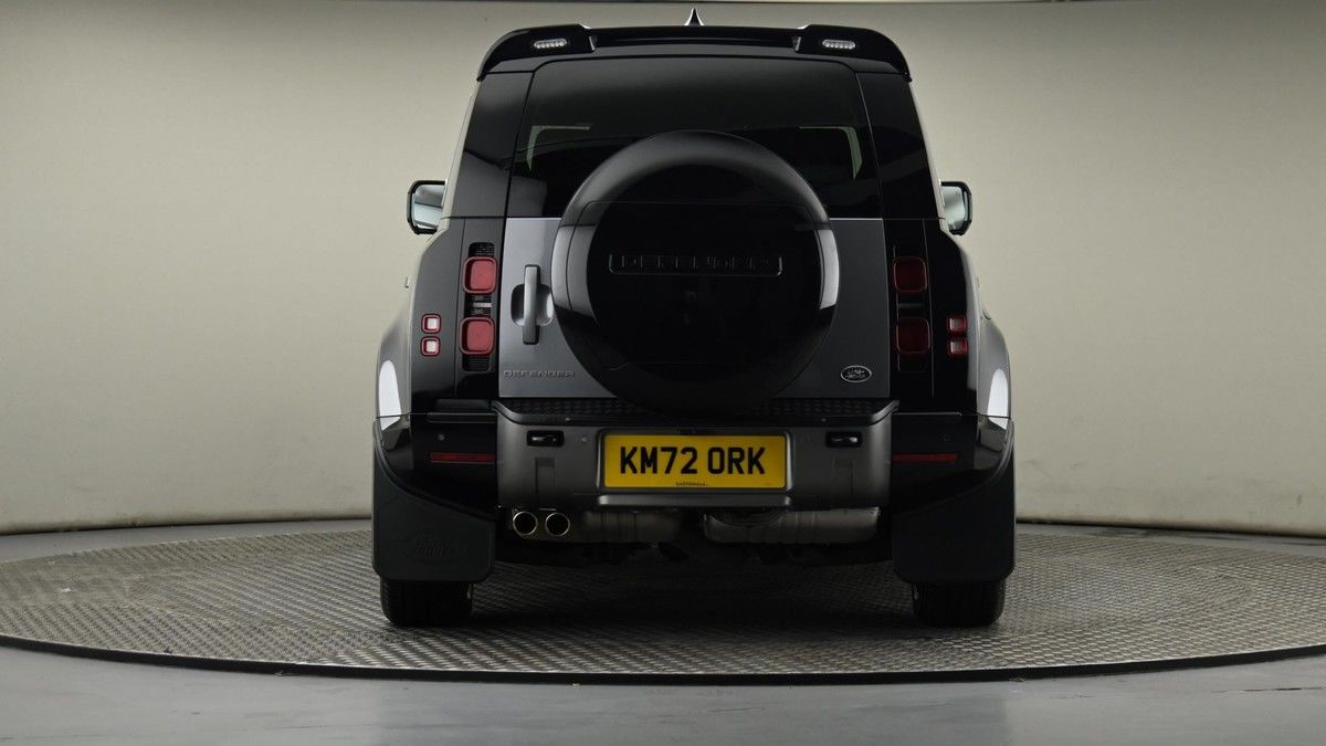 Land Rover Defender 110 Image 50