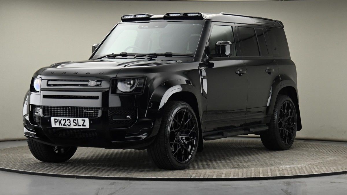 Land Rover Defender 110 Image 22
