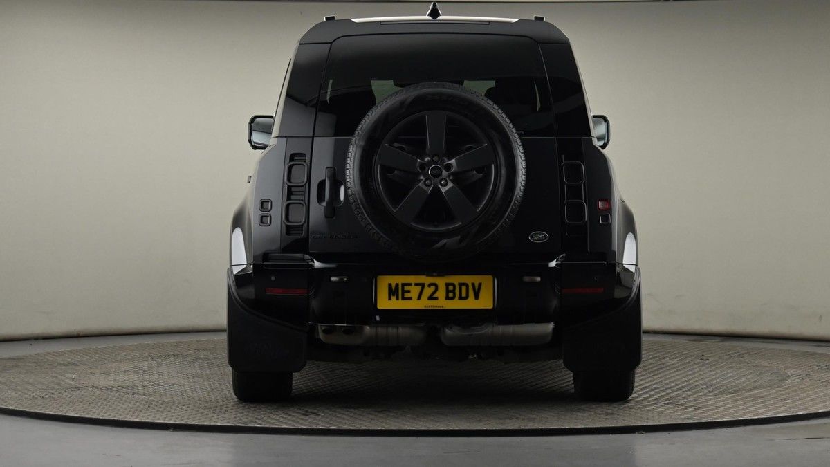 Land Rover Defender 110 Urban Image 25