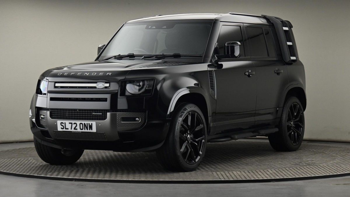 Land Rover Defender 110 Image 22