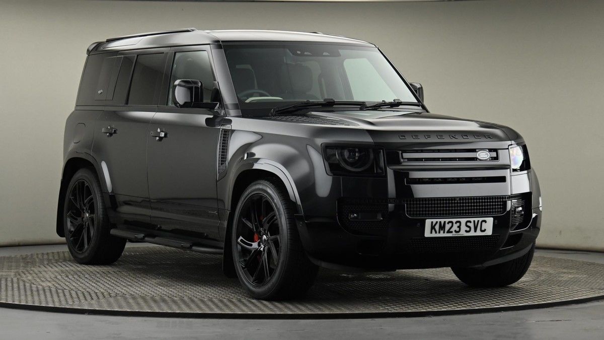 Land Rover Defender 110 Image 2