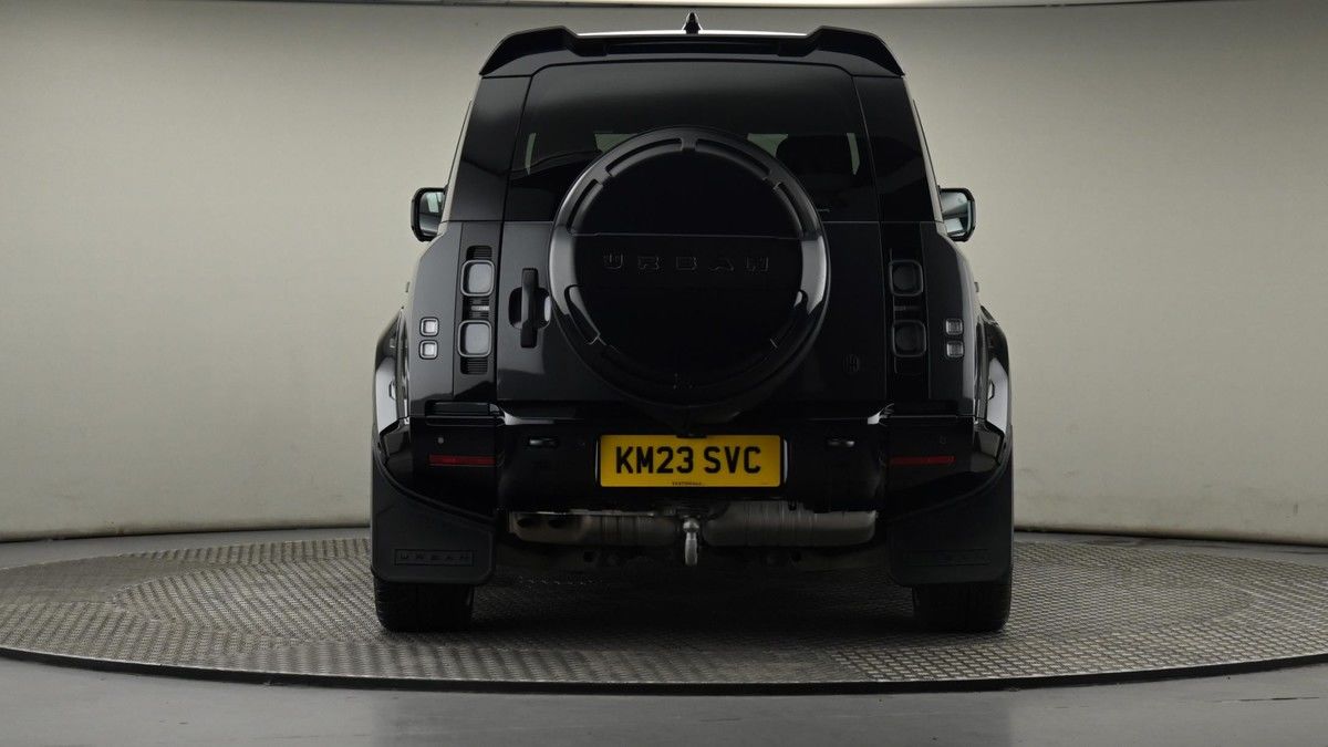 Land Rover Defender 110 Image 52